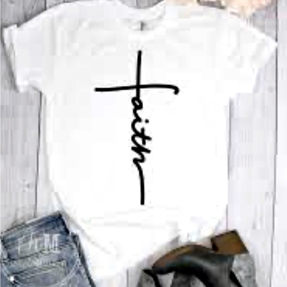 WOMEN'S V-Neck T-Shirt: A Stylish and Comfortable
White - Picture 1 of 5